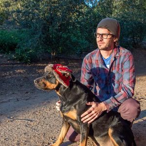 Meet your Posher, Adam